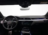 Audi Q8 e-tron 55 Q 360kam Vzduch Tažné Pano  - náhled 14