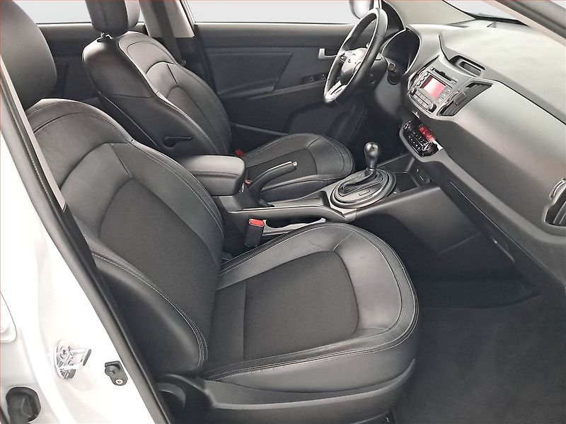 Kia Sportage (2012) 2.0 CRDi, 4X4, Automat, Kůže - fotka 9 z 21