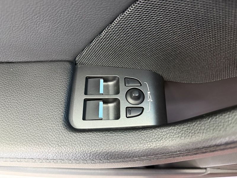 Jaguar F-Type V6 250KW 8AT COUPE, MERIDIAN, - fotka 21 z 23