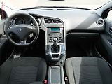 Peugeot 5008 (2010) 2.0 HDi 7míst, ČR, Panor. TZ - náhled 8