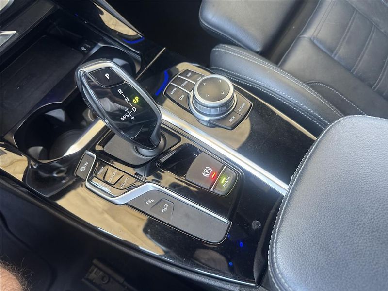 BMW X3 3,0 d,Xdrive,Pano,Kůže,DPH,Kam - fotka 25 z 27