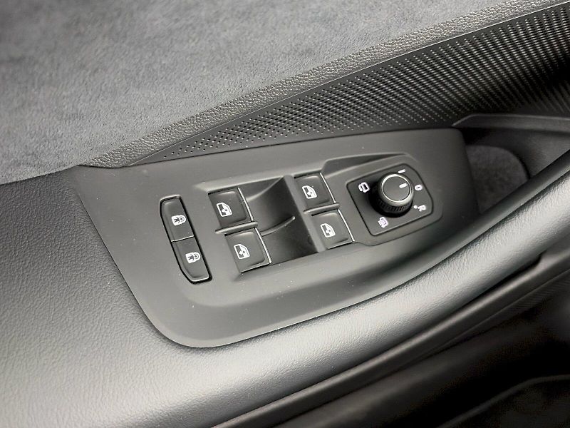 Volkswagen Passat (2026) R-Line 2.0 TDI 142kW 4Motion D - fotka 37 z 44