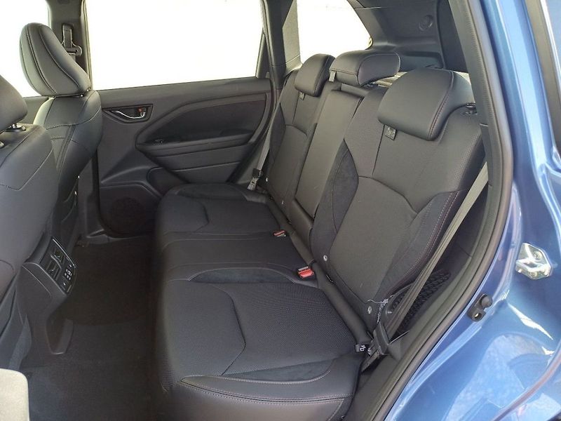 Subaru Forester TOURING 100 kW ZIMNÍ KOMPLETY - fotka 22 z 27