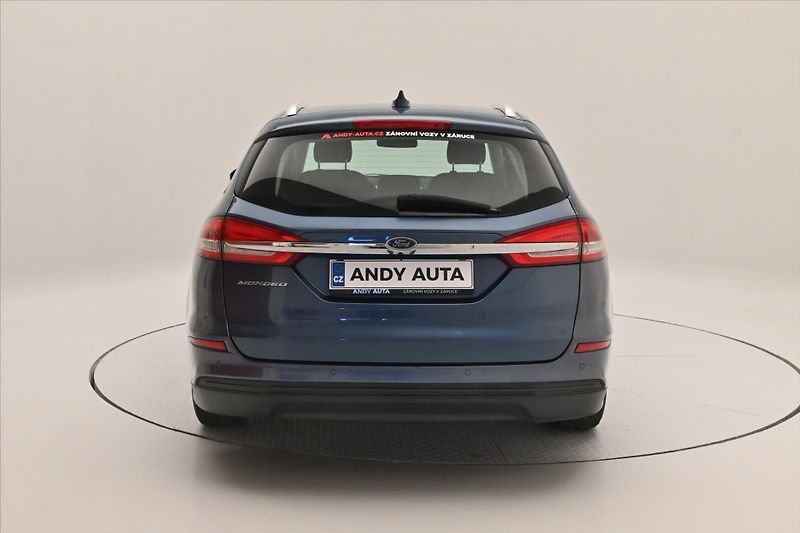 Ford Mondeo 2,0 TDCi 110 kW AT8 Titanium Z - fotka 6 z 33