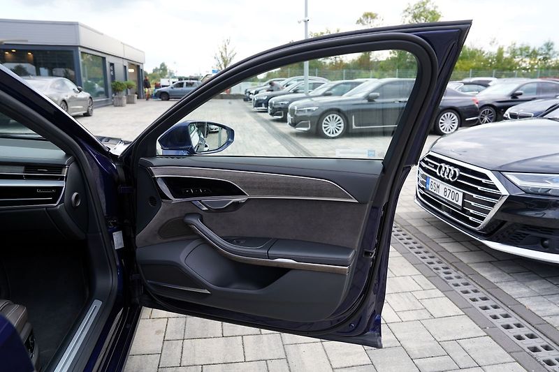 Audi A8 50 TDI Quattro 210 Kw/B&O/Matr - fotka 25 z 49