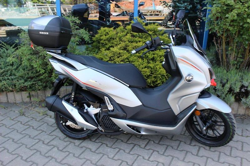 QJ Motor (2026) MTX 125 + kufr zdarma SKLADEM - fotka 5 z 8