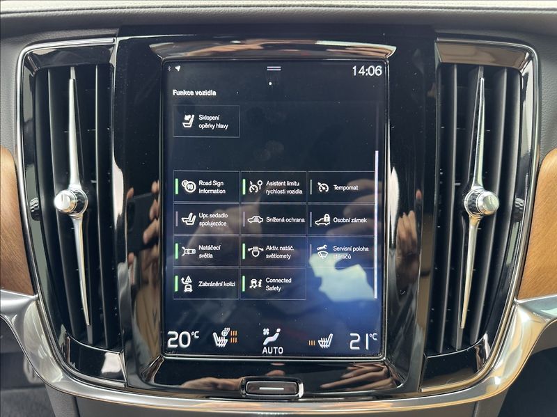 Volvo S90 2,0 D5 AWD INSCRIPTION DPH ČR - fotka 35 z 50