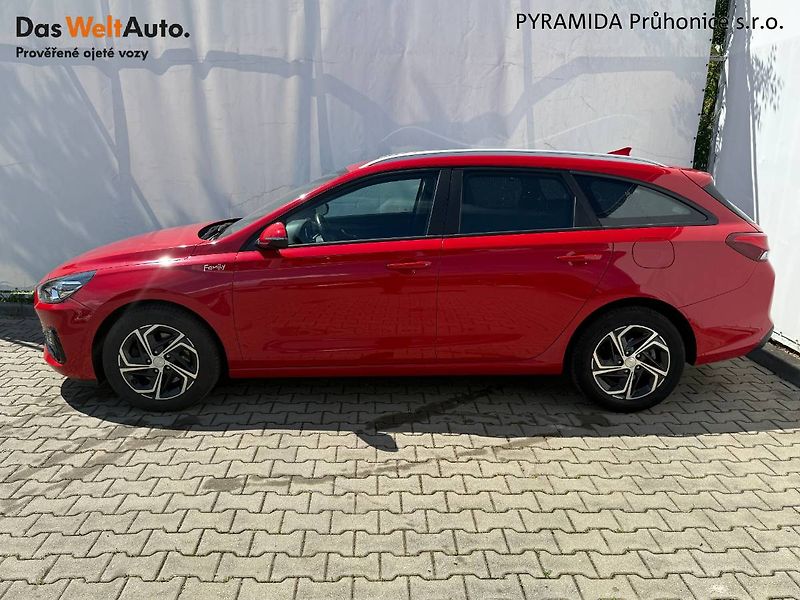 Hyundai i30 (2021) 1.0 T-GDI 88 kW Family - fotka 3 z 20