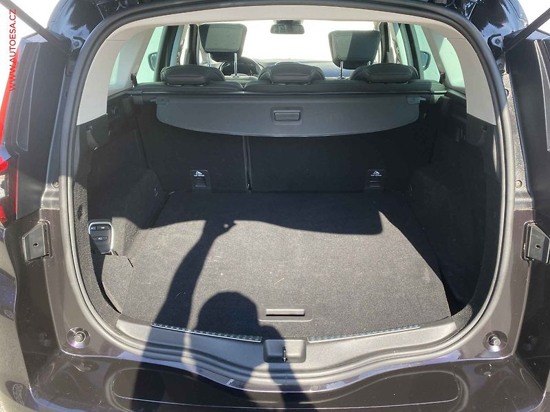 Renault Grand Scénic (2017) 1.6dCi, Initiale Paris, AT - fotka 7 z 19