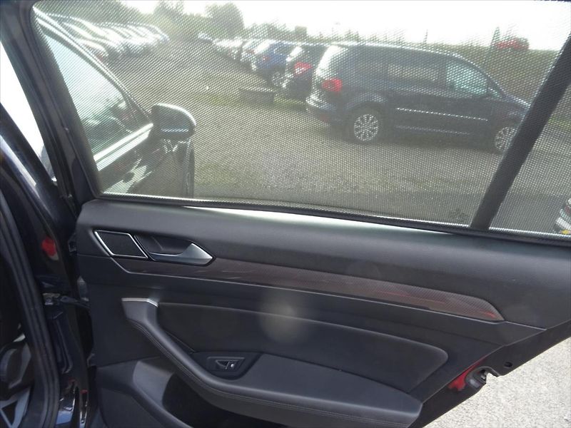 Volkswagen Passat 2,0 TDi 140kW 4x4 - fotka 15 z 26