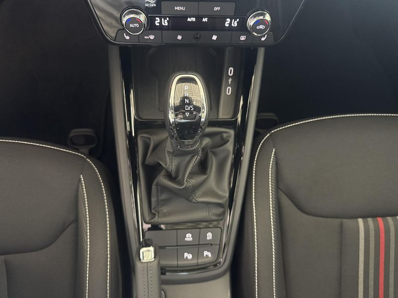 Škoda Scala Monte Carlo 1,5TSI DSG - fotka 18 z 31