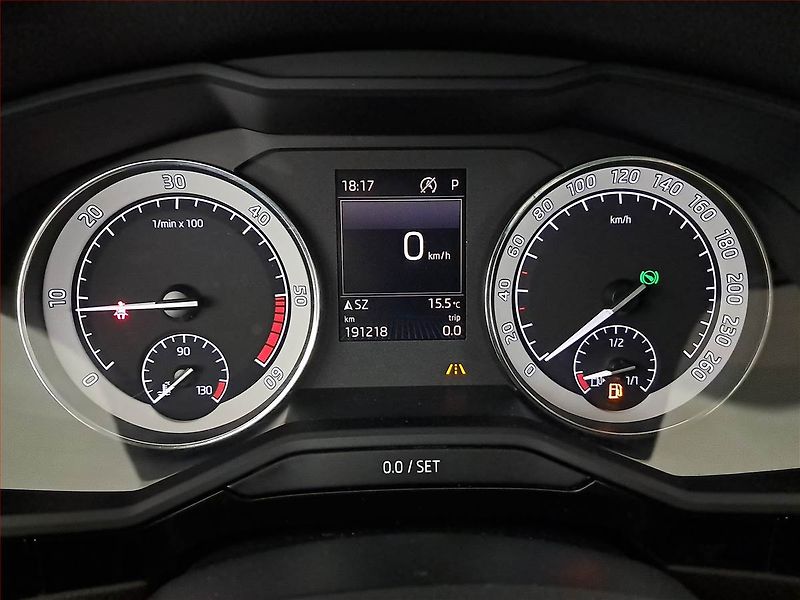 Škoda Superb (2016) Laurin&Klement 2.0 TDI 4x4 - fotka 11 z 22