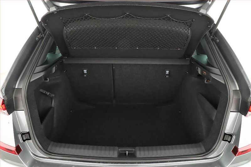 Škoda Kamiq (2026) 1.5 TSI, MONTE CARLO, AUTOMAT - fotka 19 z 20