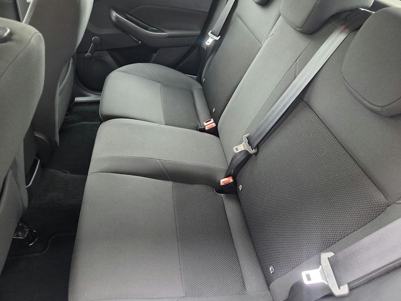 Ford Focus (2018) 1.6  16V AUTOMAT - fotka 6 z 9
