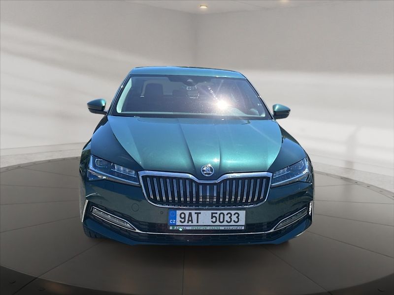 Škoda Superb 2,0 TSI 206 L&K 4x4 DSG - fotka 2 z 11