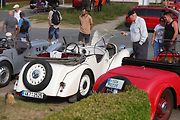 Krása a elegance starých strojů na veteránské vyjížďce plzeňského Veteran Car Clubu v Radobyčicích.