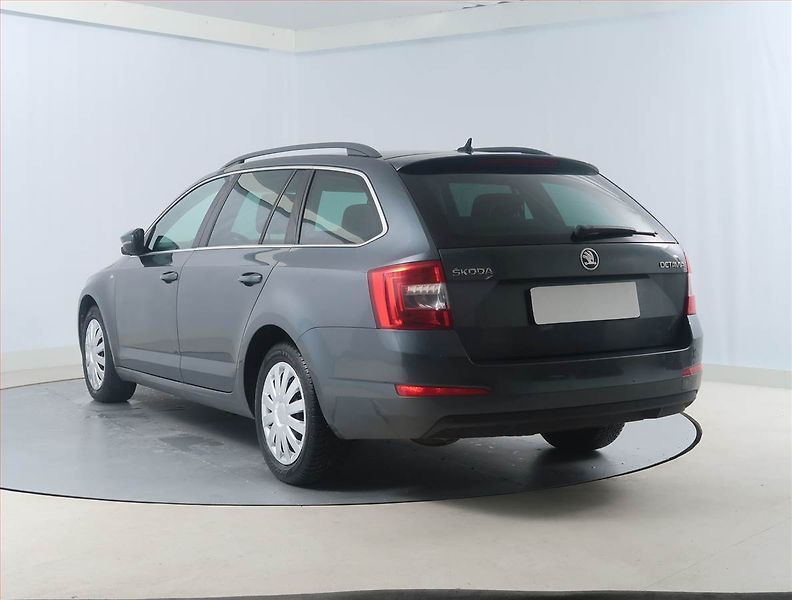 Škoda Octavia (2015) Edition 2.0 TDI, Automat, Navi - fotka 4 z 14