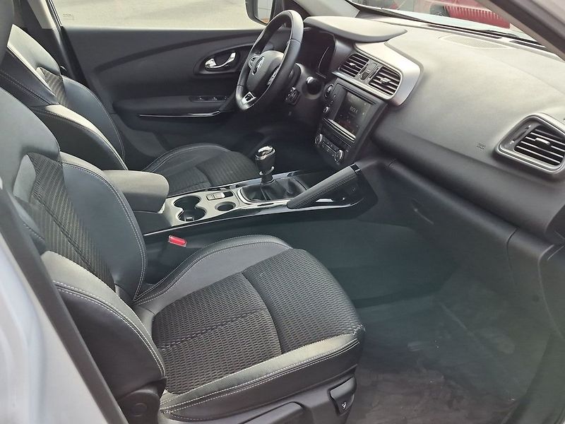 Renault Kadjar Limited 1.3TCE 103KW - fotka 11 z 23