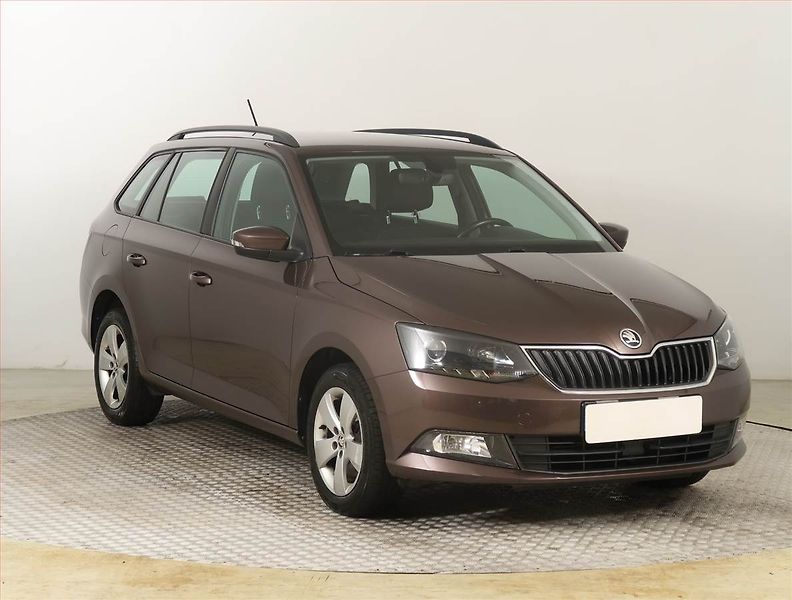 Škoda Fabia (2015) Style 1.2 TSI, ČR,1.maj - fotografie inzerátu
