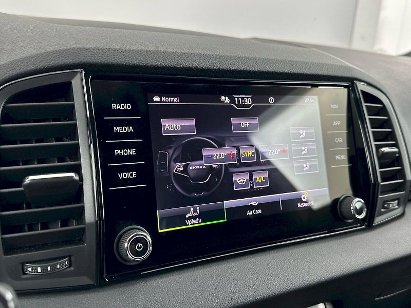 Škoda Karoq (2025) DSG 2.0TDI 110kW 4x4 SportLine - fotka 19 z 33