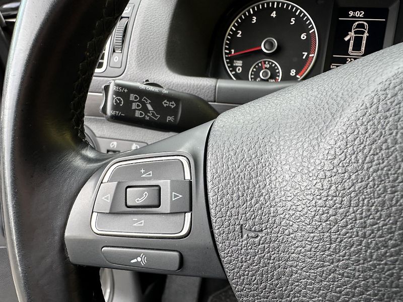 Volkswagen Touran (2010) 1.2TSI/77kW * 2.Maj.  - fotka 10 z 37