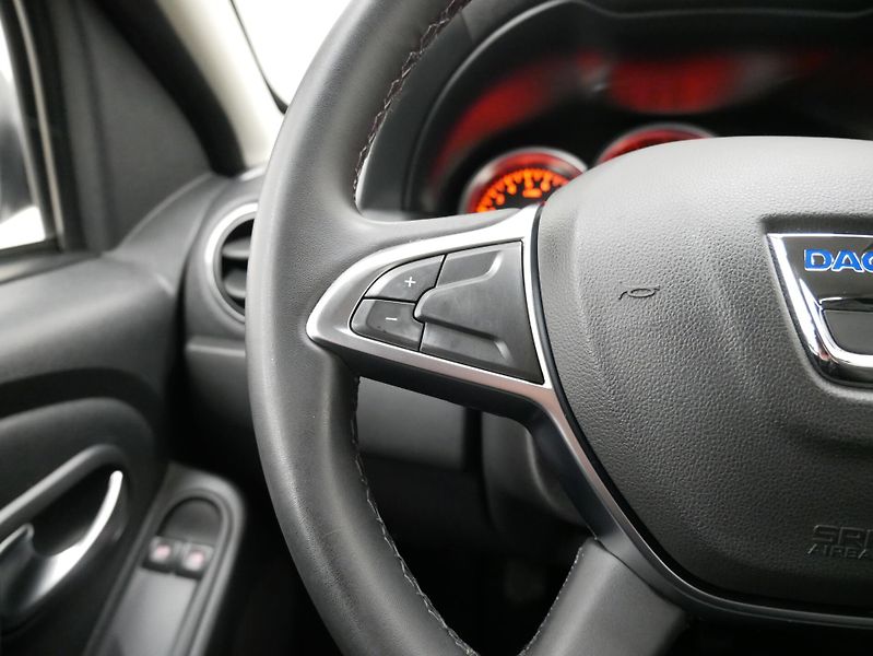 Dacia Duster - fotka 14 z 20