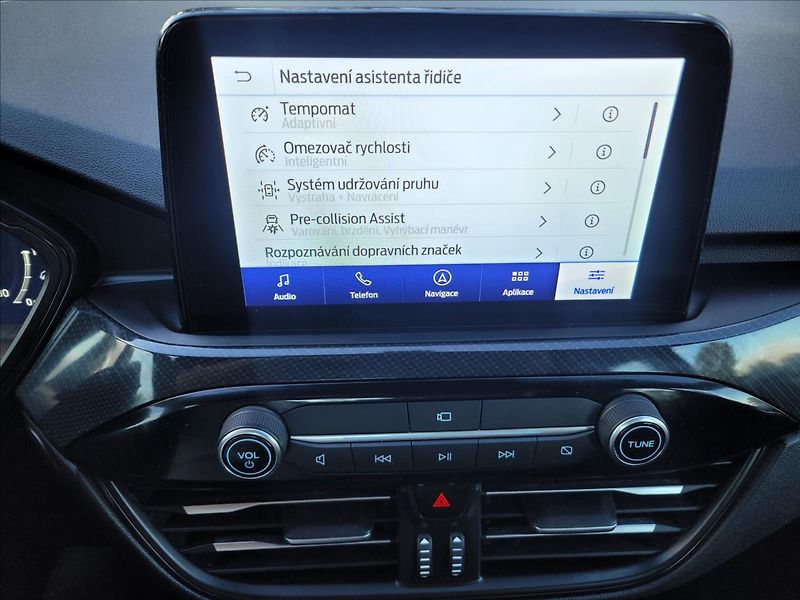 Ford Kuga 2,5 PHEV,165KW,ST-LINE,led,kůž - fotka 28 z 50