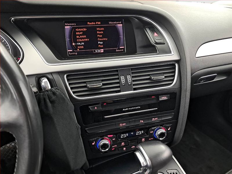 Audi A4 (2013) 2.0 TDI, Automat, Bi-Xenony - fotka 12 z 20