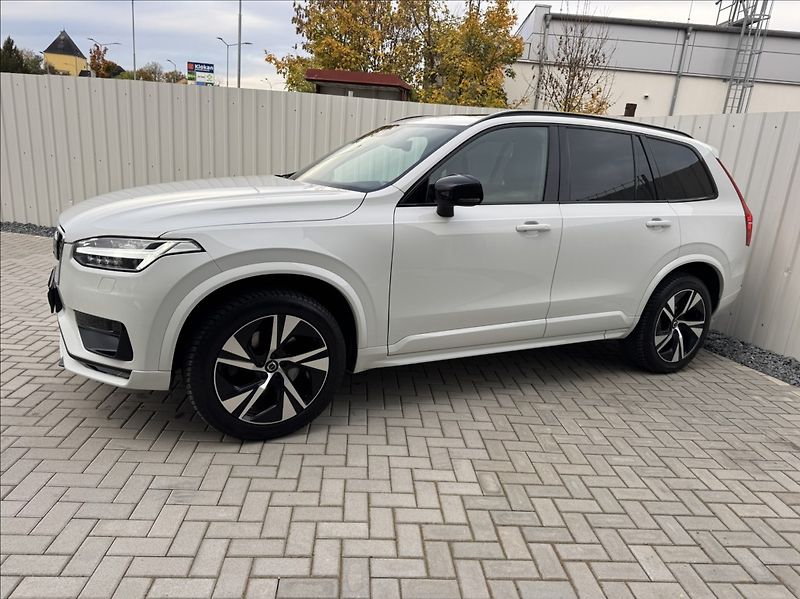 Volvo XC90 2,0 T6 AWD Drive-E 2.0L R-Desi - fotka 3 z 50