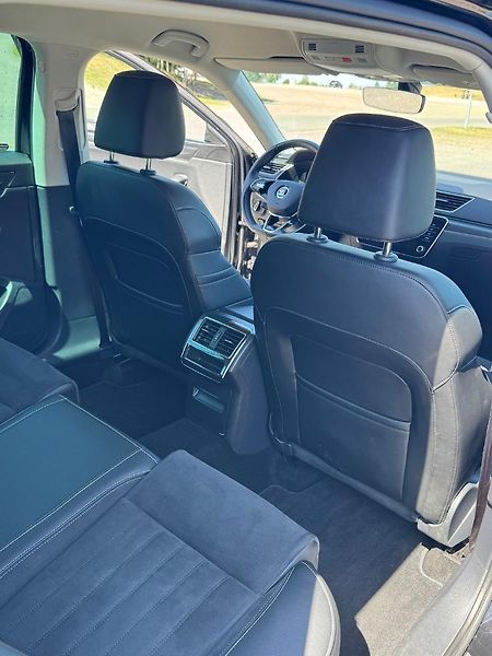 Škoda Superb (2023) 4x4 - fotka 9 z 21