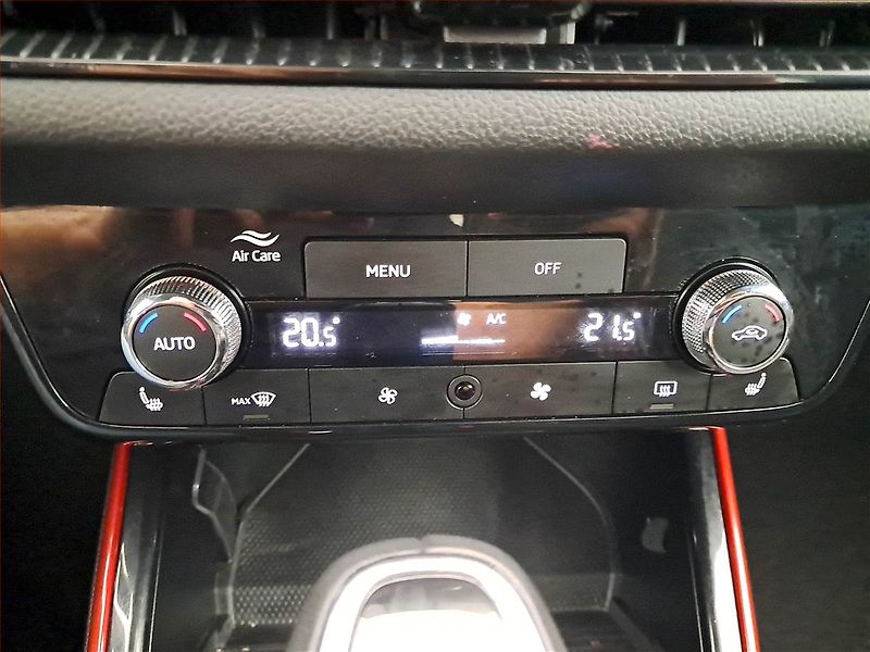 Škoda Fabia (2025) Monte Carlo 1.0 TSI - fotka 16 z 19