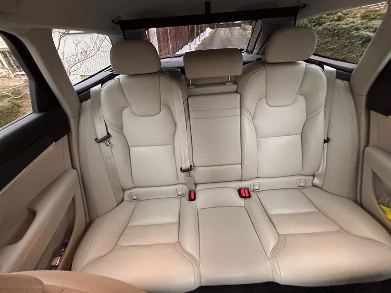 Volvo V90 (2018) 2.0 S90/ /147kW - fotka 17 z 19