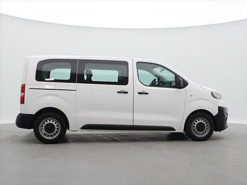 Peugeot Traveller 2.0 BlueHDI 110kW 5-Míst L2 - fotka 8 z 31