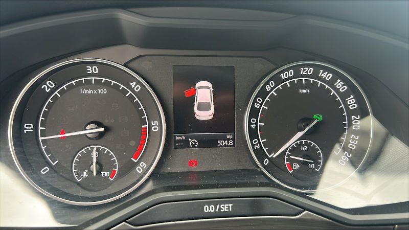 Škoda Superb (2018) 4X4GRT STY TD 140/2.0 A7F - fotka 20 z 30