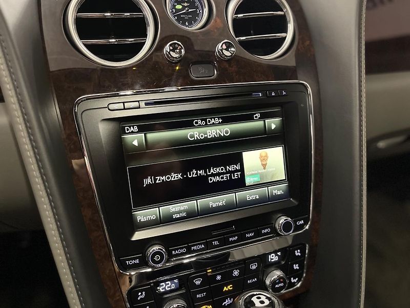 Bentley Flying Spur (2016) 6.0 625 PS  W12 - fotka 62 z 81