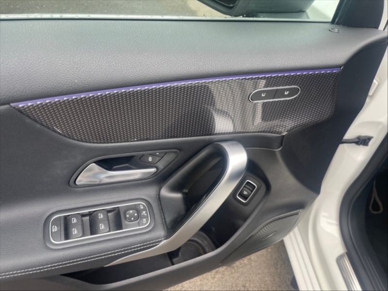 Mercedes-Benz Třídy A 1,3 A180 AT - fotka 11 z 11