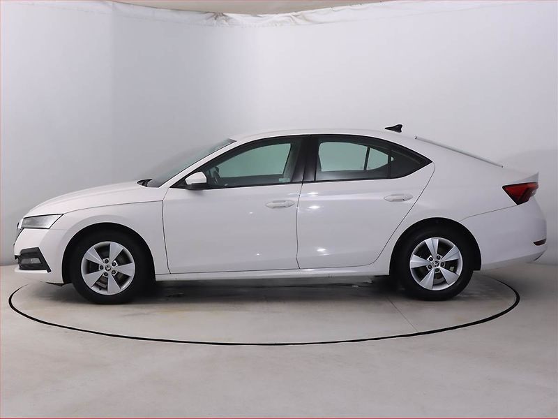 Škoda Octavia (2021) Ambition 1.5 TSI, Tempomat - fotka 3 z 20