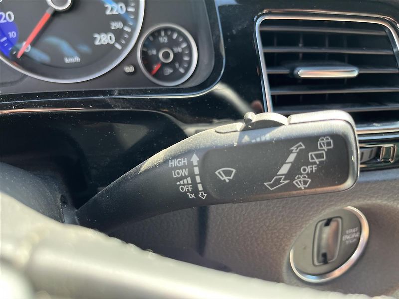 Volkswagen Touareg 3,0 TDi V6 180KW 4x4 TAŽNÉ - fotka 30 z 50