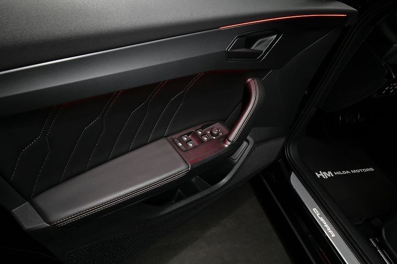 Cupra Formentor VZ5 2.5TSI 287kW Sabelt Beats - fotka 22 z 37