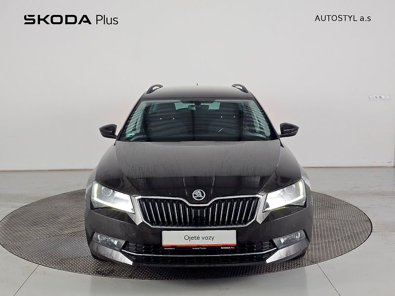 Škoda Superb (2016) 2.0TDi 110kW DSG AMBITION PLUS - fotka 4 z 26