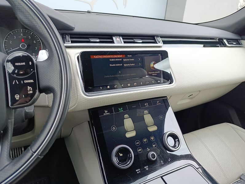 Land Rover Range Rover Velar P250 R-DYNAMIC 1.MAJ v ČR DPH - fotka 25 z 37
