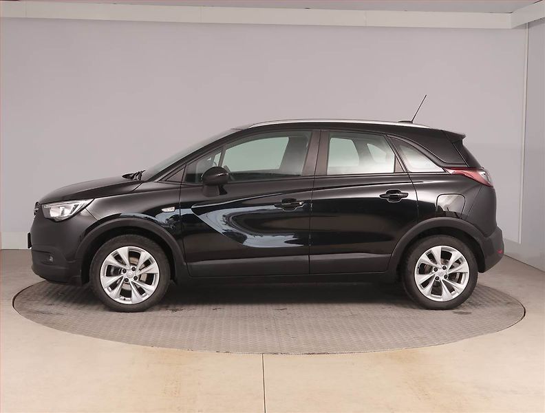 Opel Crossland X (2021) 1.2 Turbo, ČR,1.maj - fotka 3 z 16