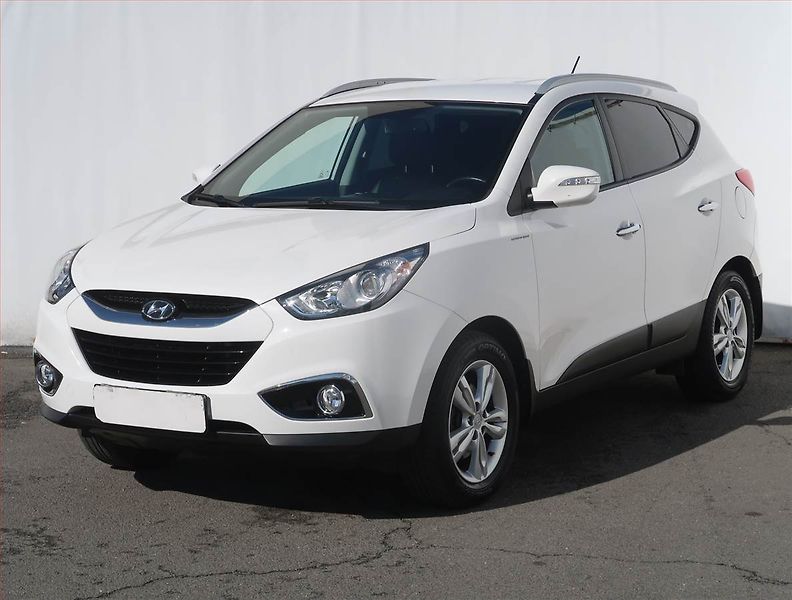 Hyundai ix35 (2013) 2.0 CRDi, 4X4, Automat - fotka 2 z 18