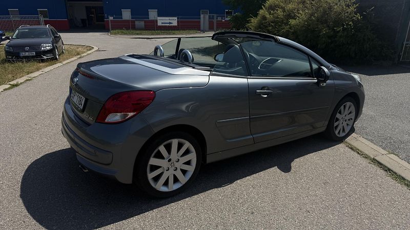 Peugeot 207 (2011) 1.6 115KW KABRIO+HARDTOP  - fotka 7 z 25