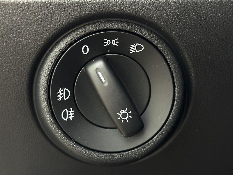 Škoda Citigo 1.0MPi Automat 55kW KLIMA AC L - fotka 14 z 35
