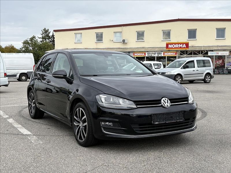 Volkswagen Golf 2,0 TDi 110kW Xen,Pano,Nez.Top - fotka 40 z 41