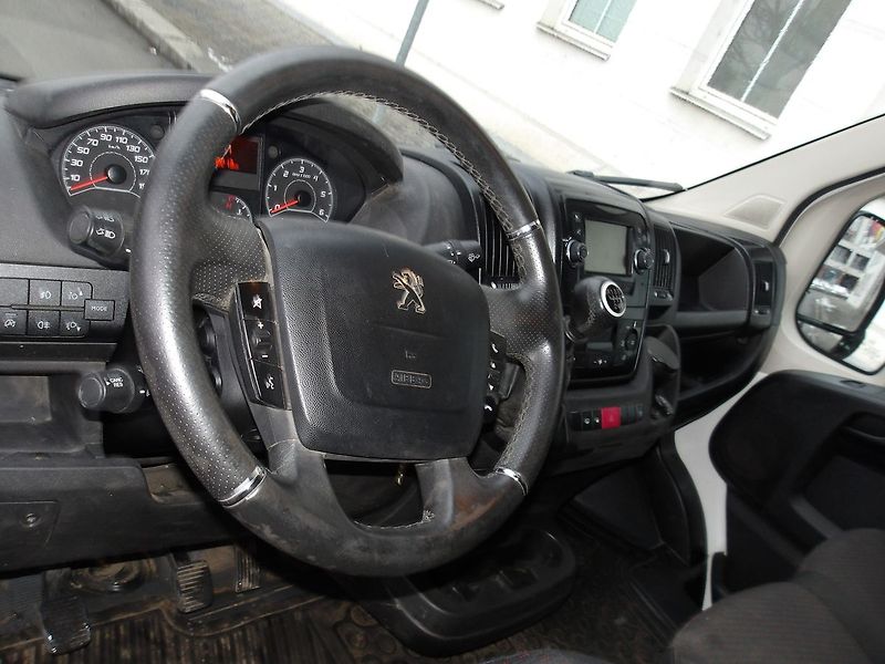 Fiat Ducato 2,2HDi 121kW ! PO ROZVODECH !! - fotka 29 z 35