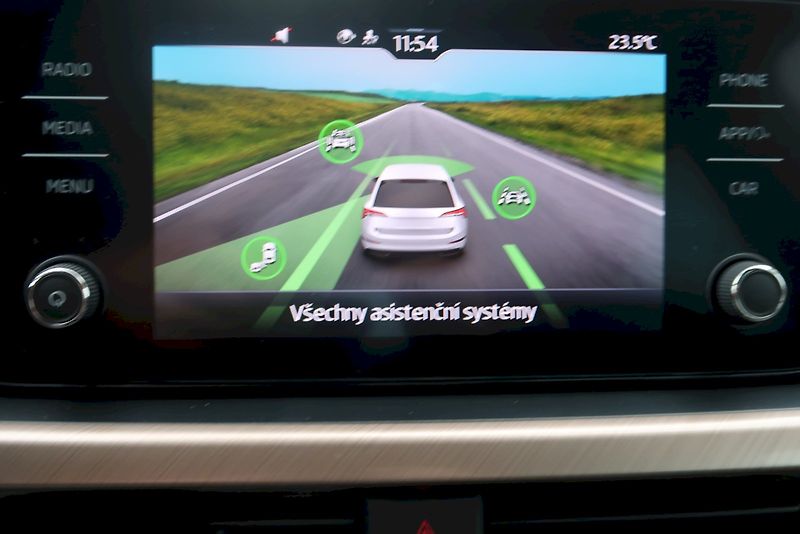 Škoda Scala (2021) STYLE 1.5 TSI 110 kW - fotka 10 z 28