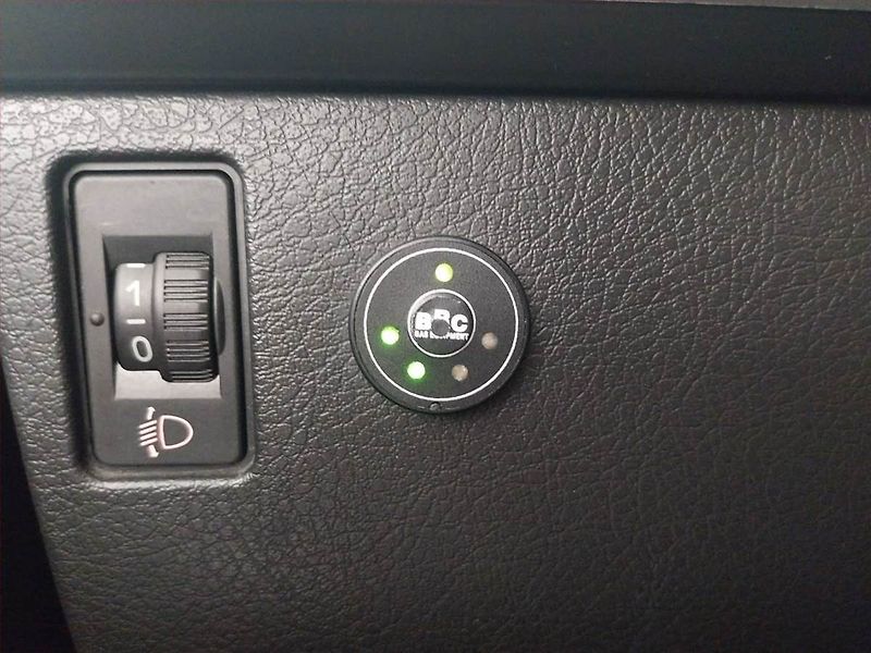 Peugeot 207 (2010) 1.4, LPG, po STK, jezdí skvěle - fotka 18 z 18
