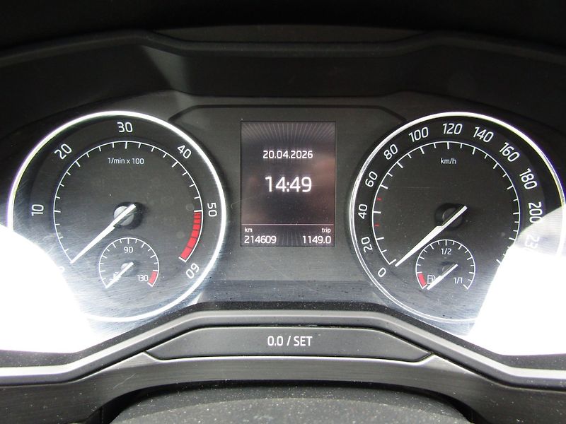 Škoda Superb (2016) 1.6 TDI 88kW - fotka 29 z 38